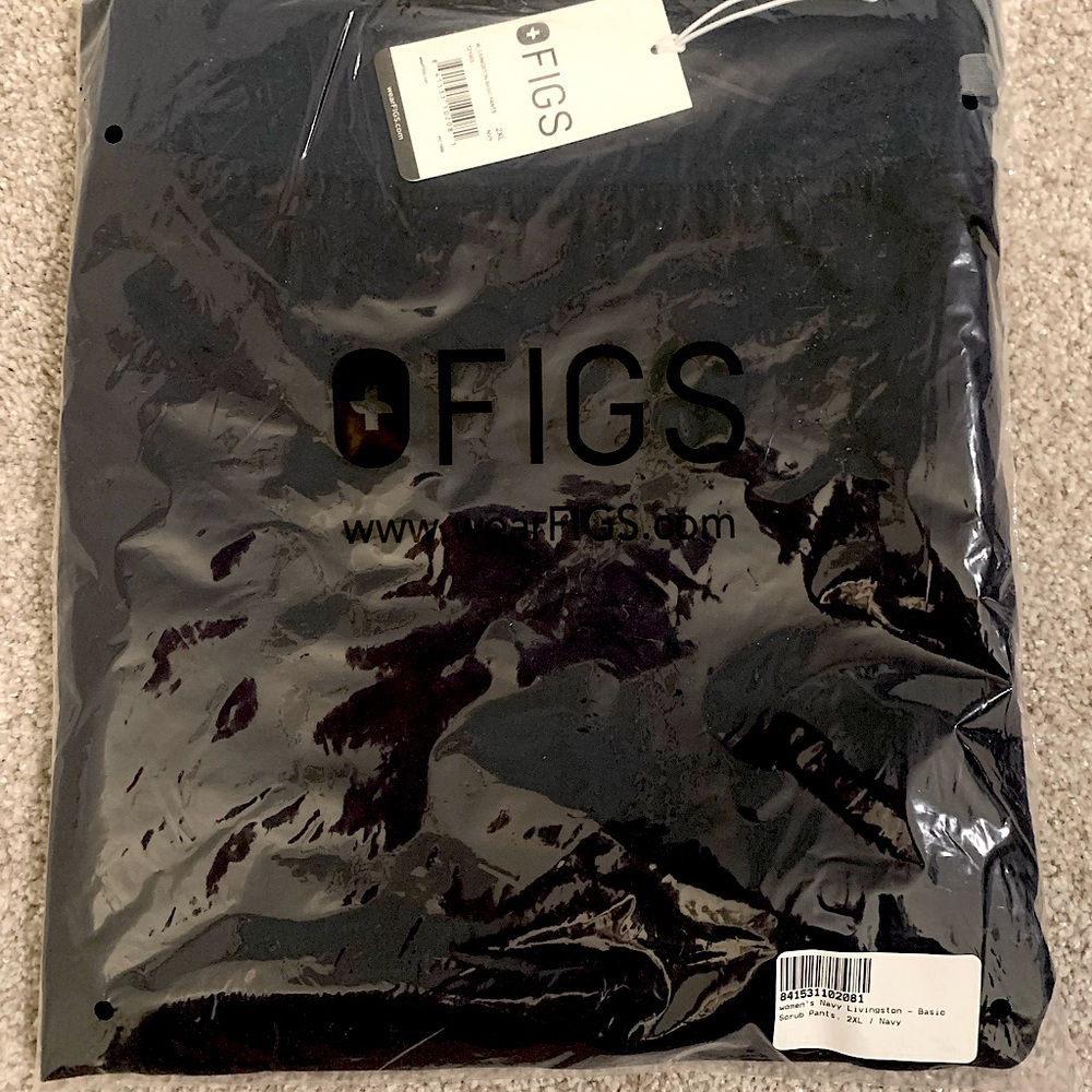 brand new Figs Livingston basic scrub pants in Navy blue, sz 2x XXL
